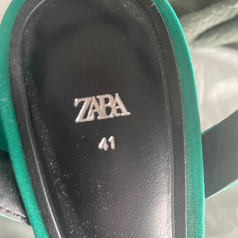 Green Emerald Satin Platform Chunk Heel Zara - Picture 2 of 5